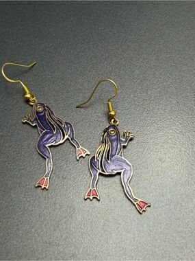 💕2/$20 Vintage Cloisonné Purple Frog Dangle Earrings